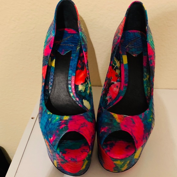 Brian Atwood Bambola Multicolored Peeptoe Pump - Picture 7 of 11